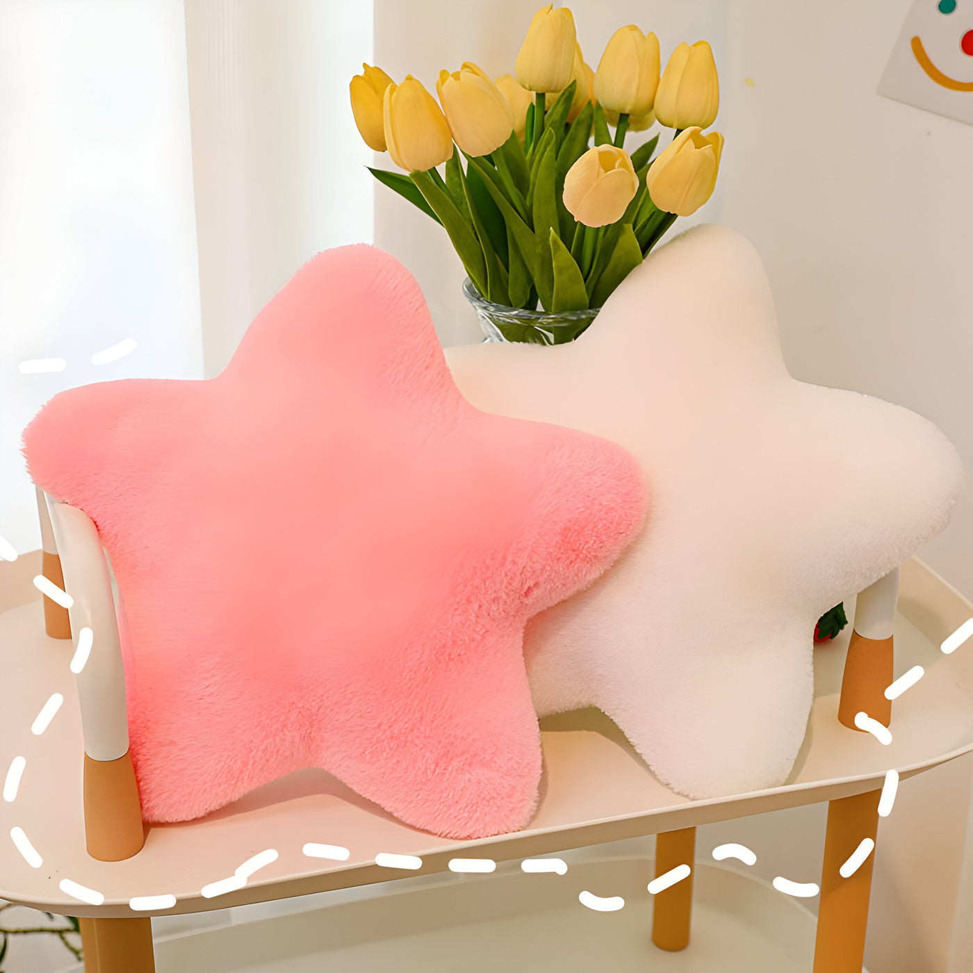 StellarHug Cushion - Dekoratives Kissen in Sternform