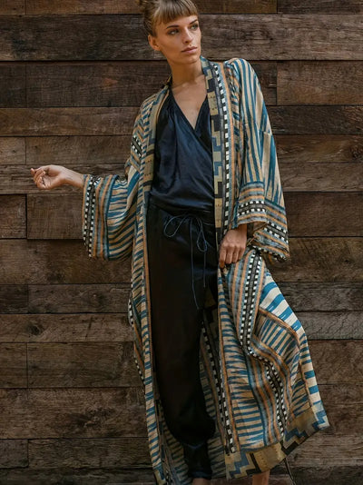 Krista – Boho Kimono in großen Größen mit Bindegürtel