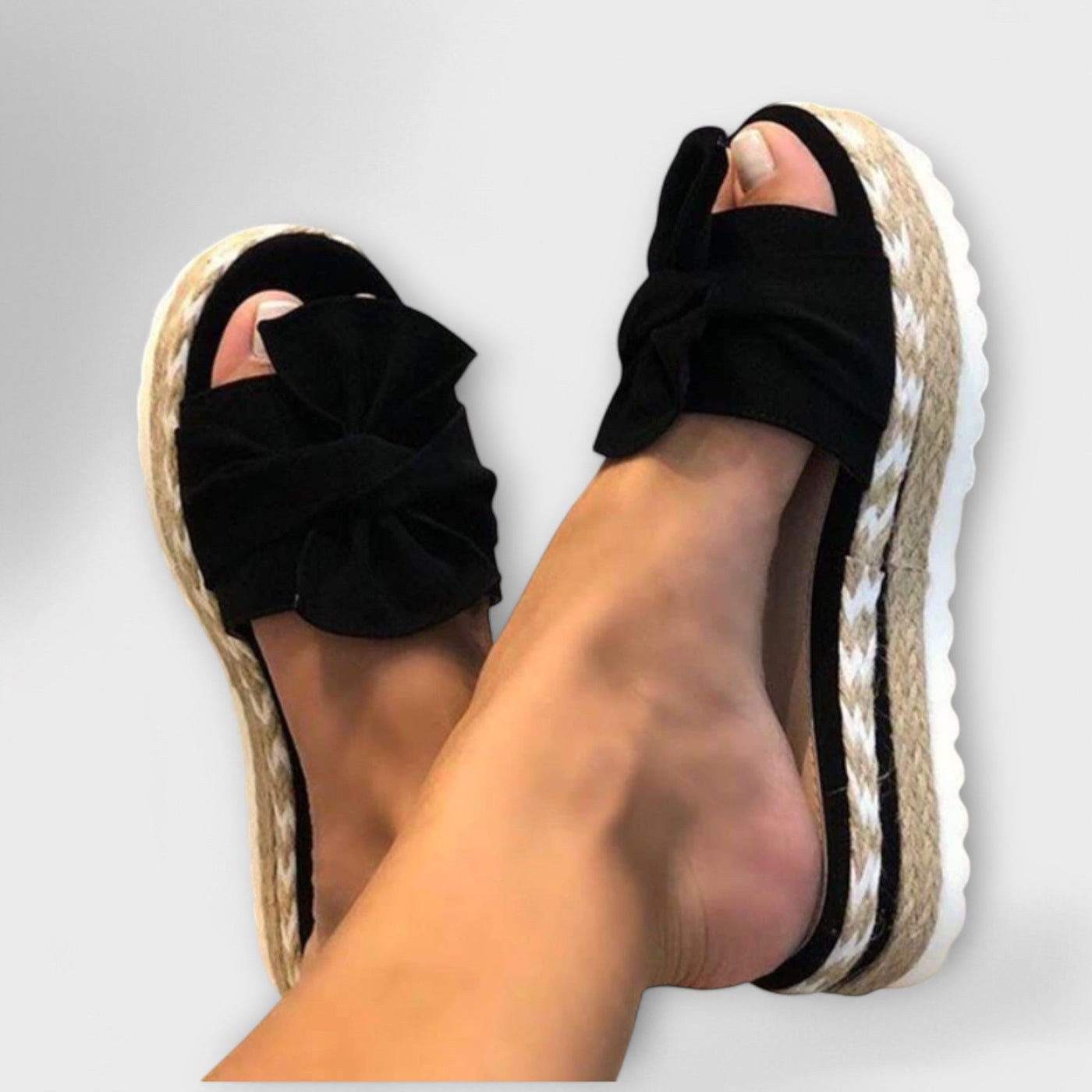 Seina – Bequeme Sandalen mit Schleifendetail