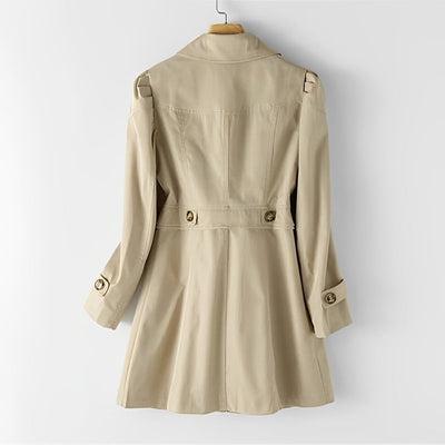 Jessica - Mittellange Jacke mit Knöpfen und Taschen