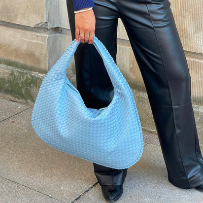 Aranka Gewebte Geräumige Design Schultertasche – Die Must-Have Tasche des Jahres