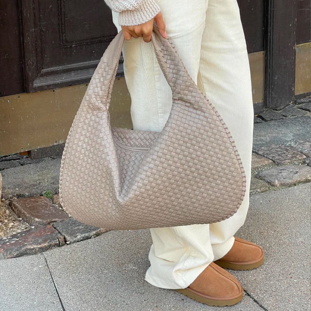 Aranka Gewebte Geräumige Design Schultertasche – Die Must-Have Tasche des Jahres