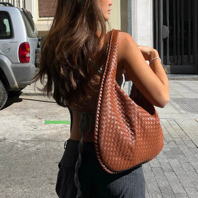 Aranka Gewebte Geräumige Design Schultertasche – Die Must-Have Tasche des Jahres