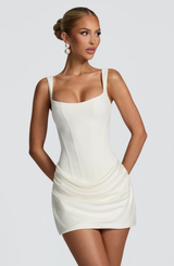 Damen Gerafftes Minikleid mit Karree-Ausschnitt und breiten Trägern in Weiß