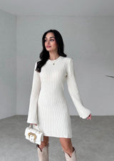 Damen Geripptes Strickkleid mit Rundhalsausschnitt und langen Ärmeln in Weiß
