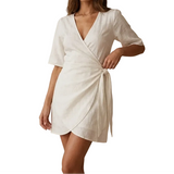 Damen Minikleid mit kurzen Ärmeln, Wickeloptik, V-Ausschnitt und seitlicher Bindung in Beige