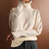 Lena | Damen Turtleneck Sweater Oversized Strickpullover mit Rautenmuster in Beige