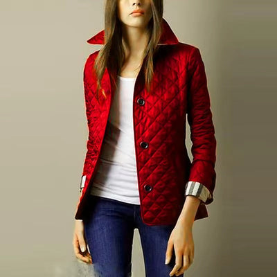 KRISTINA - GESTEPPTE TAILLIERTE JACKE