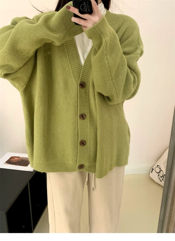 Lässige Strickjacke mit V-Ausschnitt