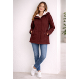 Helena | Damen Lange Wasserdichte Winterjacke mit Kapuze in Rot