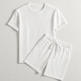 Herren Geripptes Set Mit Kurzarm Shirt Und Shorts in Weiß