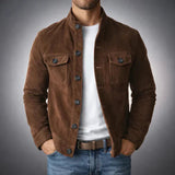 Herren Jacke mit Knopfleiste, Stehkragen und Brusttaschen mit Klappe in Dunkelbraun