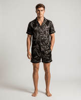 Herren Schlafanzug kurz gemustert mit Hemd und Shorts in Schwarzes Blatt