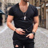 Herren-T-Shirt mit V-Ausschnitt und kurzen Ärmeln in Schwarz