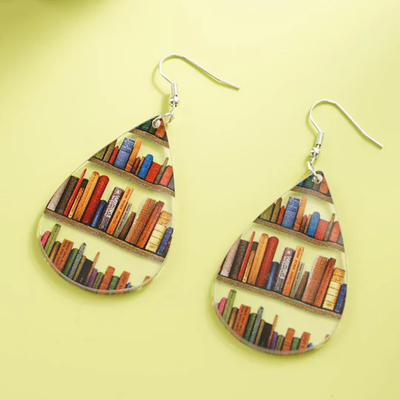 Mehrfarbige Vintage-Ohrringe