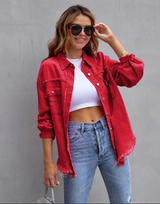 Serdia | Zerrissene Denimjacke in Übergröße in Rot