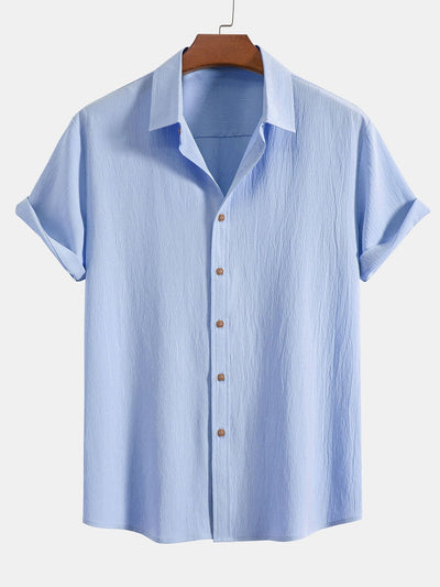 Plissiertes Hemd und strukturierte Shorts