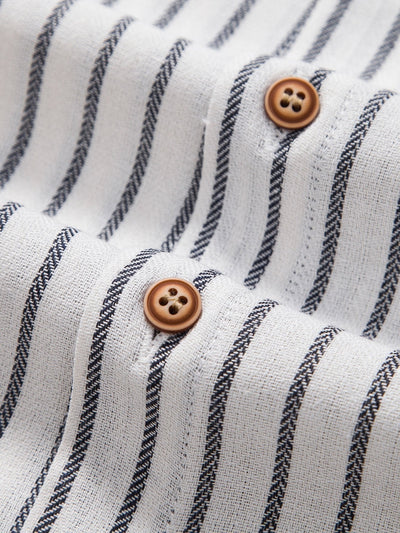 Gestreiftes Hemd mit Stehkragen aus Baumwollmischung und Leinenhose mit geradem Bein