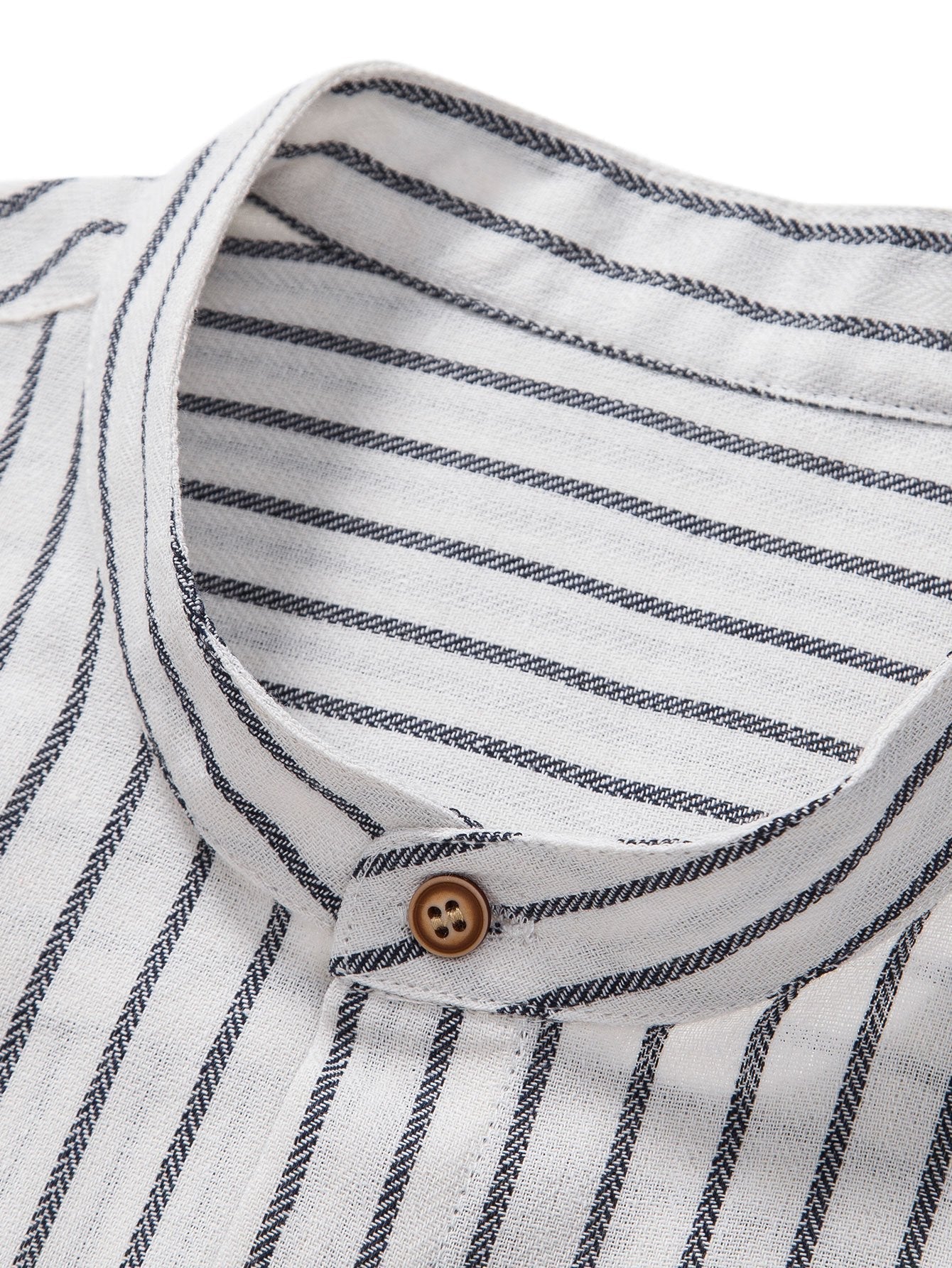 Gestreiftes Hemd mit Stehkragen aus Baumwollmischung und Leinenhose mit geradem Bein