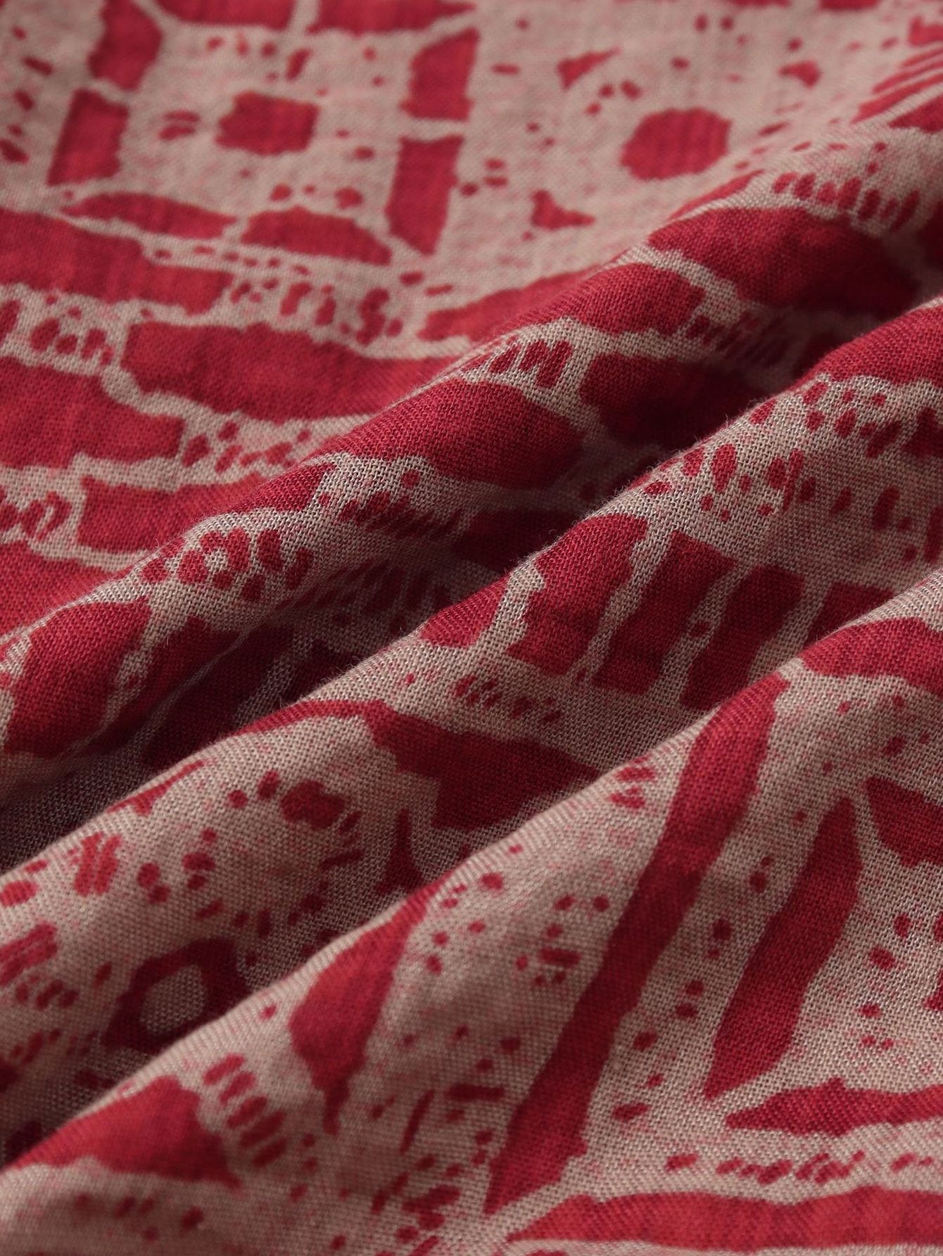 Shirt mit Tribal-Muster und Buttonfverschluss