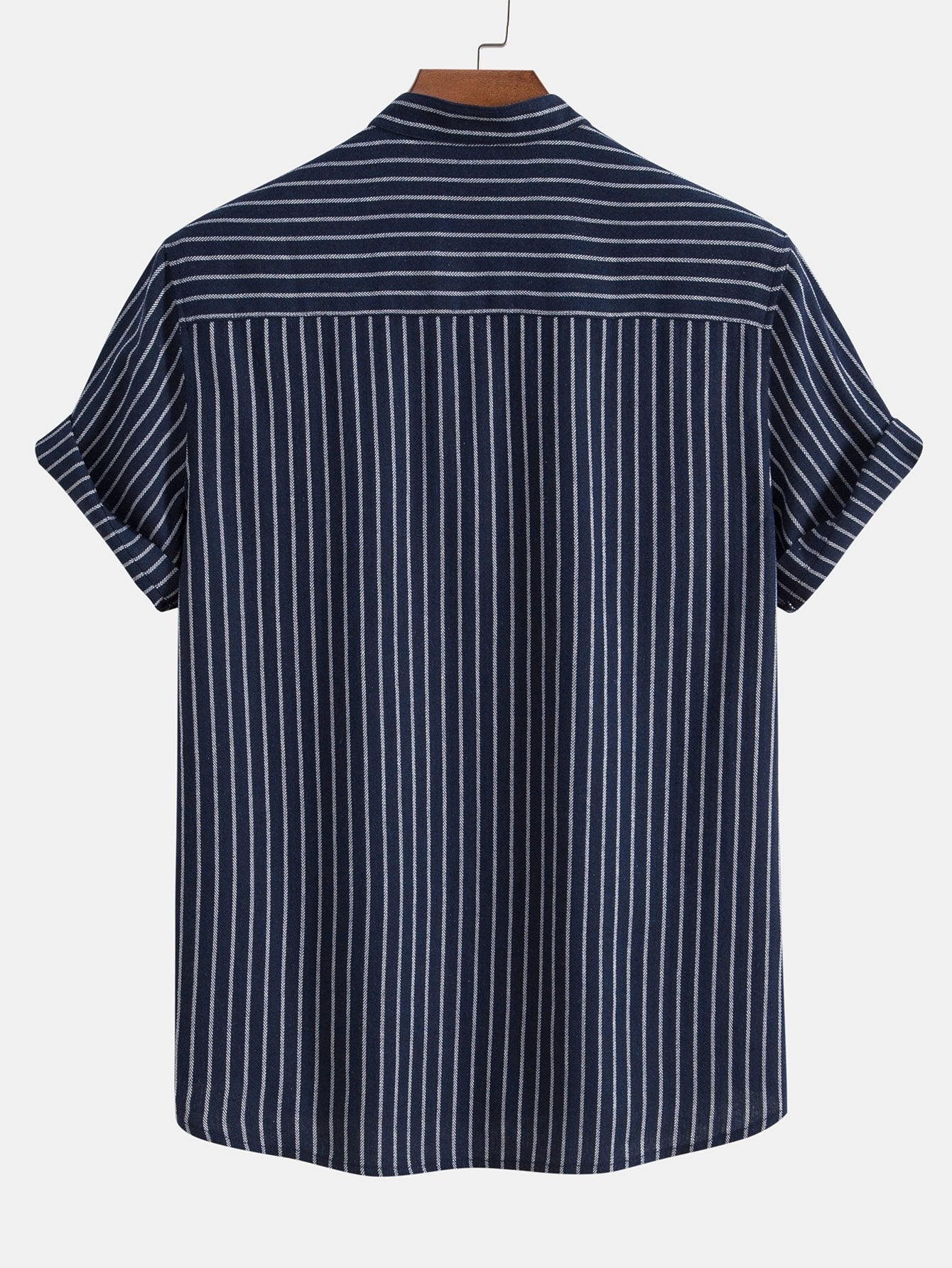 Gestreiftes Hemd mit Stehkragen aus Baumwollmischung und Leinenhose mit geradem Bein