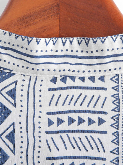 Shirt mit geometrischem Tribal-Druck und halber Knopfleiste mit Henley-Kragen