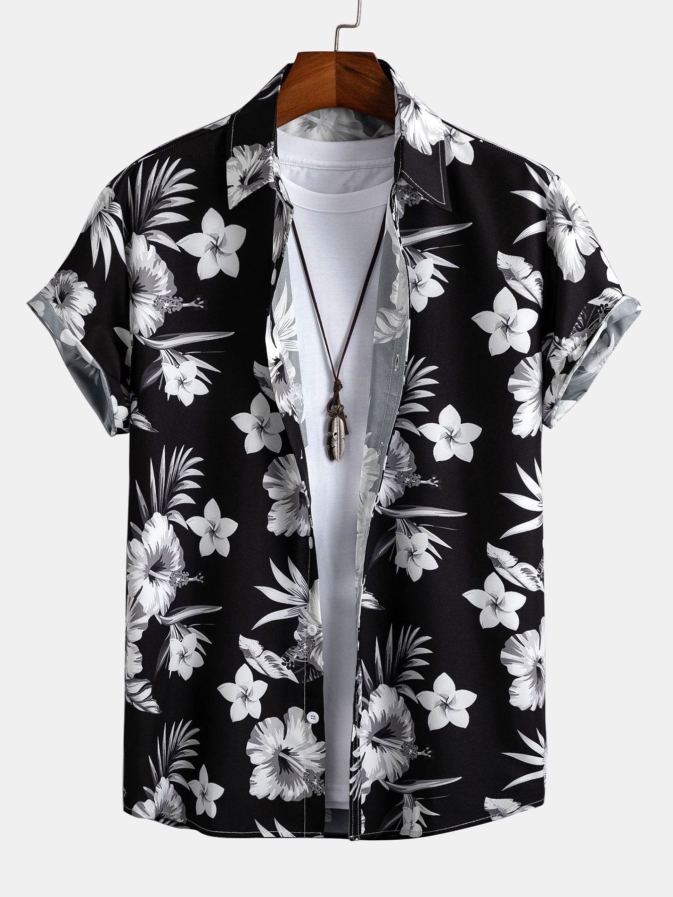 Shirt mit tropischem Blumenmuster und Knopfverschluss