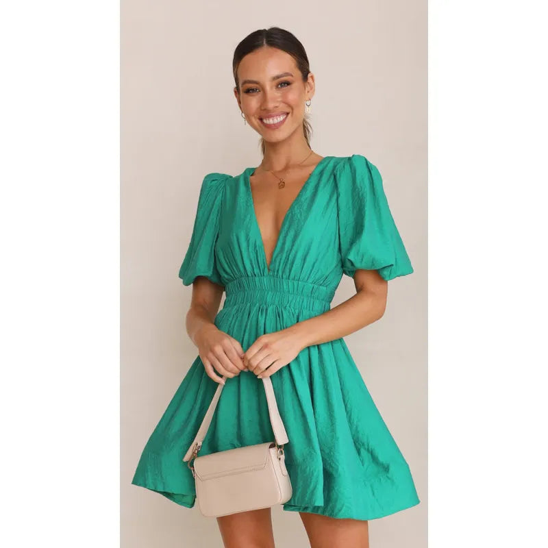 Elegantes ärmelloses Minikleid – Veganer Leder-Look