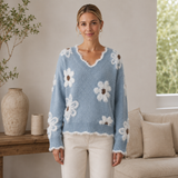 Katharina | Damen Pullover mit großen Blumen in Hellblau
