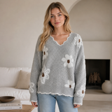 Katharina | Damen Pullover mit großen Blumen in Grau