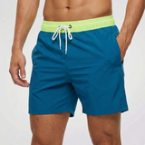 Kurze Herren-Badeshorts mit Kontrastbund in Grün Blau