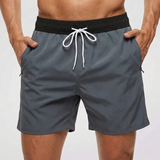 Kurze Herren-Badeshorts mit Kontrastbund in Grau
