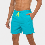 Kurze Herren-Badeshorts mit Kontrastbund in Türkis