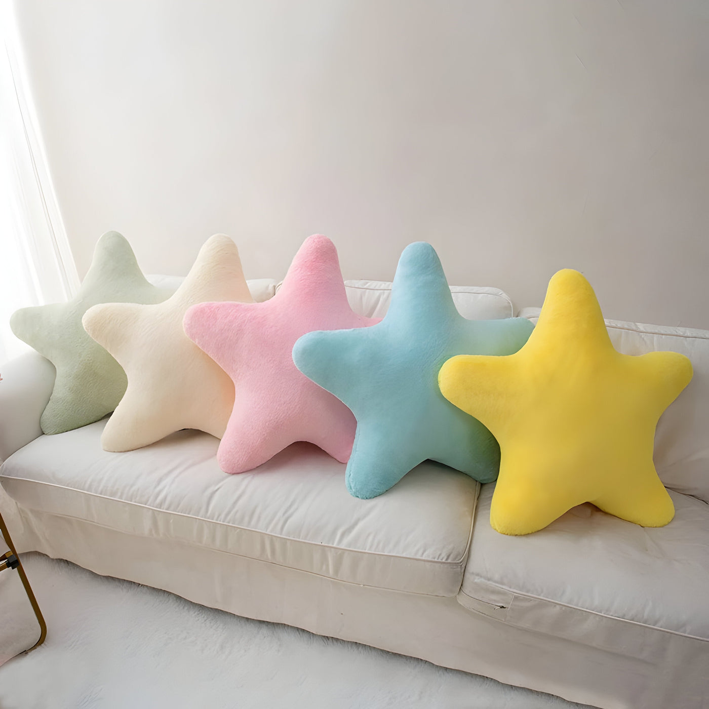 StellarHug Cushion - Dekoratives Kissen in Sternform