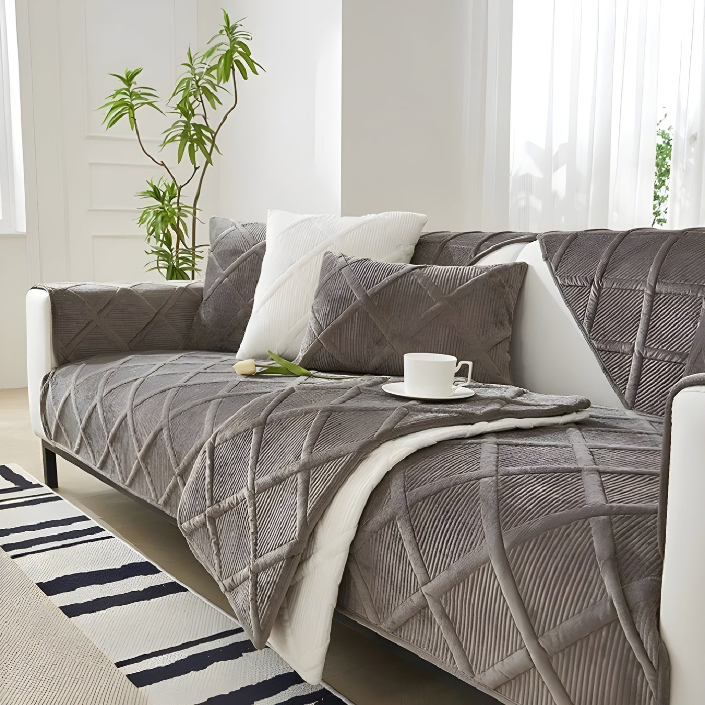 CorduroyComfort Cover - Lässiger, Rutschfester Samt-Sofa-Bezug