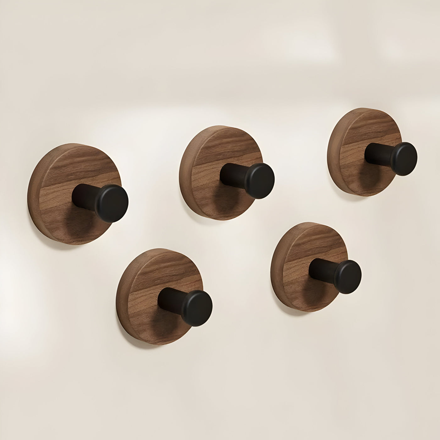WalnutGrip Hooks – Multifunktionale Wandhaken aus Walnussholz