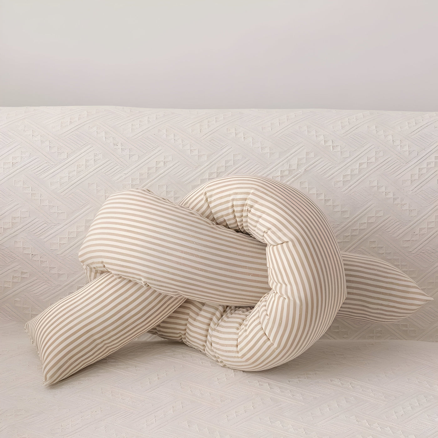 LunaPuff Kissen - Dekoratives Streifenkissen Soft Cushion