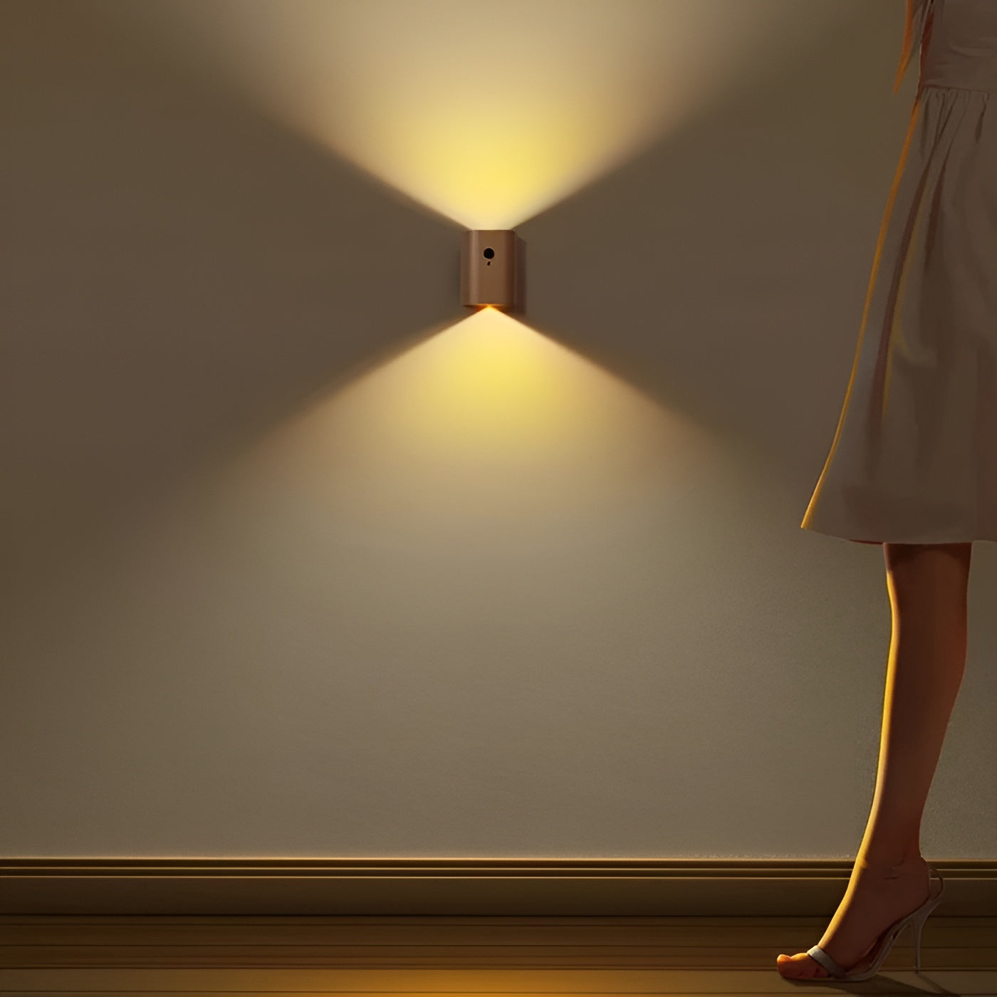 TimberSense Light - Wiederaufladbare Bewegungsmelder-Wandleuchte aus Holz