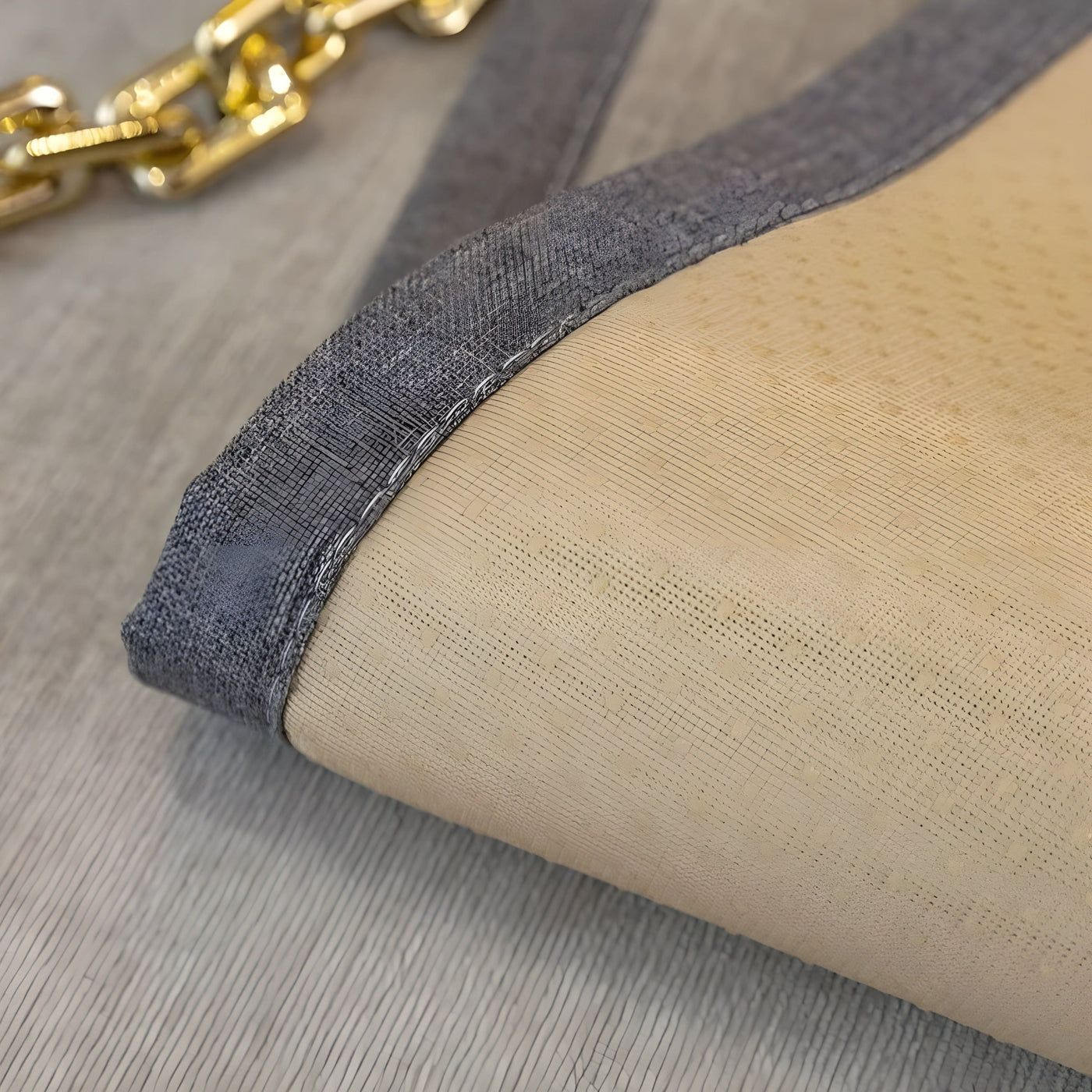 LuxeWrap Sofabezug - Moderner, Rutschfester Sofakissenschutz