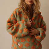 Marlene | Damen Pullover mit Blumen und Reißverschluss in Orange