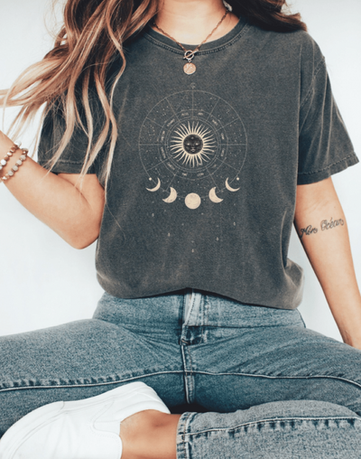 Divination - Astrologie gestaltetes Shirt