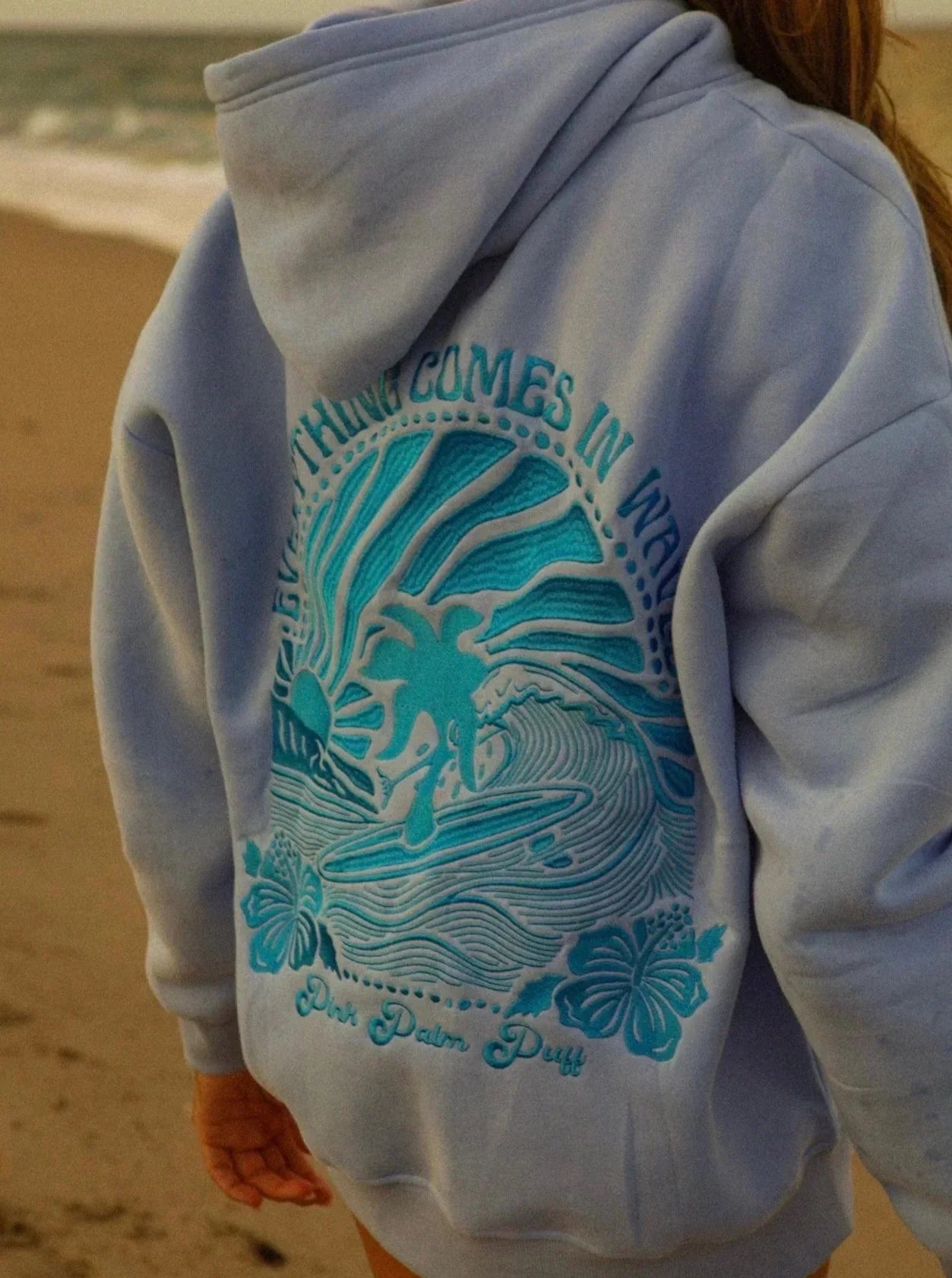 Abigail Bestickter Kapuzenpullover