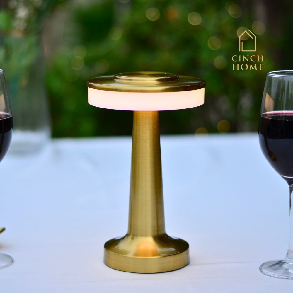 Axis Wiederaufladbare Tischlampe