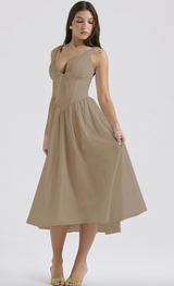 Eurybia - Korsett-Midikleid in Beige