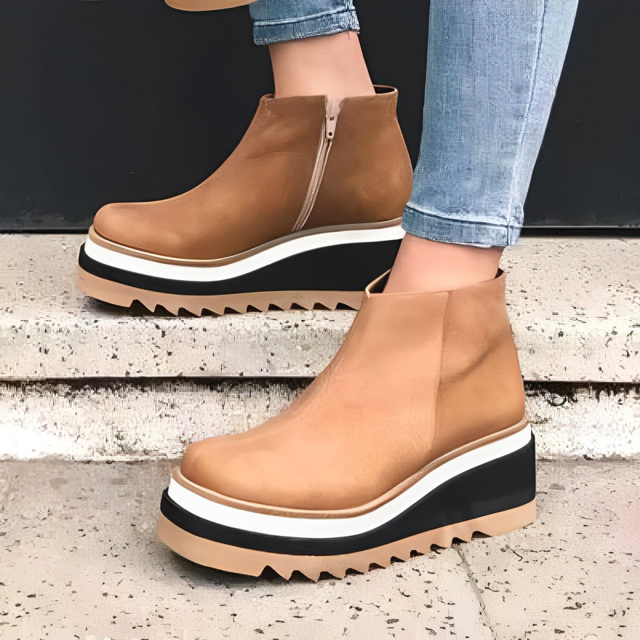 Uri - Leder Plateaustiefel mit Keilabsatz