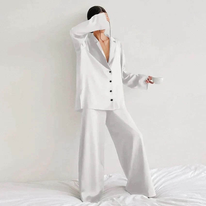 Monica - Luxuriöses Satin-Nachtwäsche-Set in Übergröße für Damen