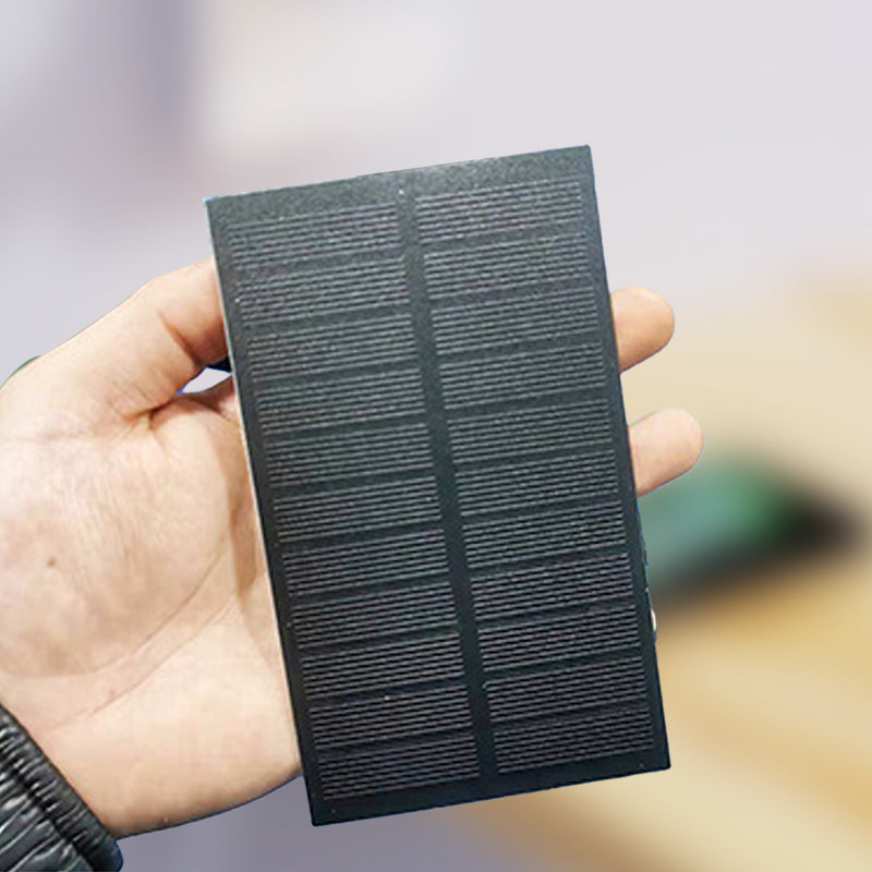 SonnenHahn™ Versorgt Mehrere Geräte