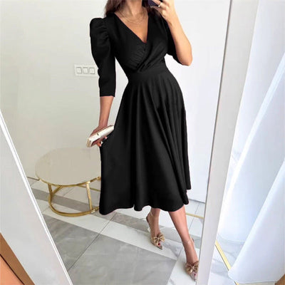 TÜLAY - PLISSIERTES MIDIKLEID MIT V-AUSSCHNITT