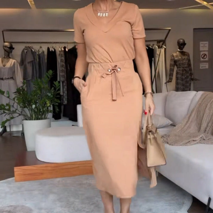 LORINA - FIGURBETONTES TOP UND MIDIROCK