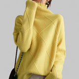 Barbara | Damen Oversized Winterpullover mit Muster und Rollkragen in Gelb